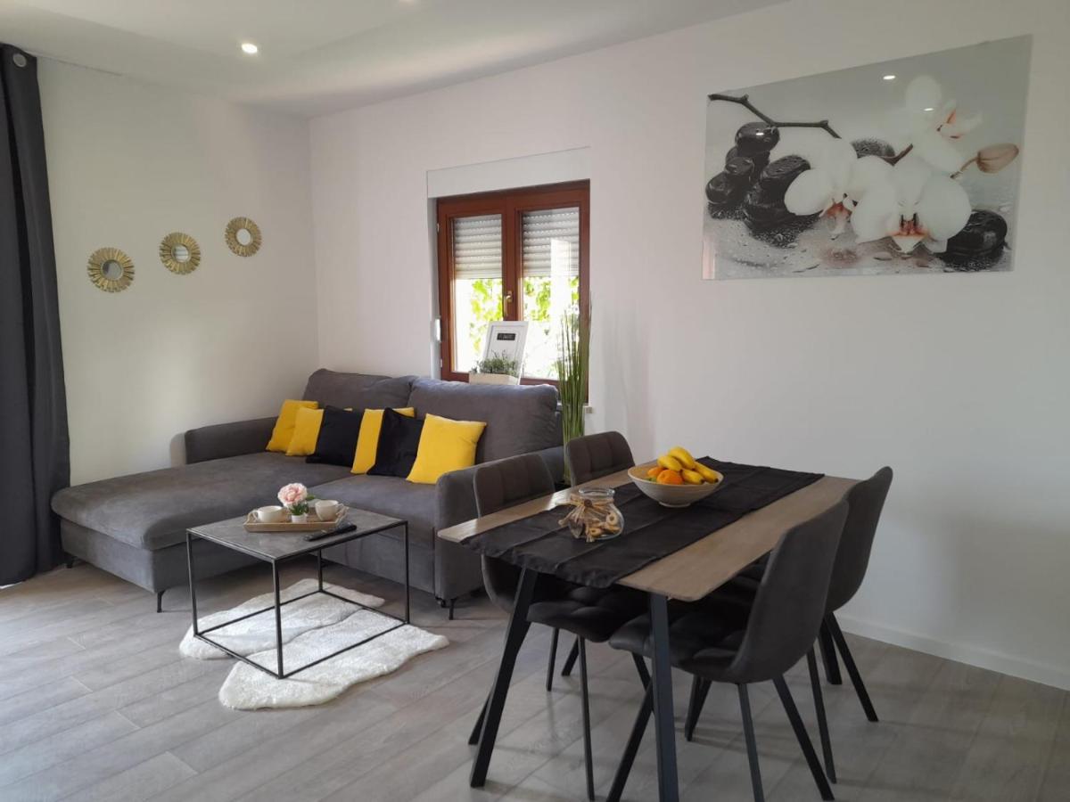 Apartments San Paulo Омиш Экстерьер фото