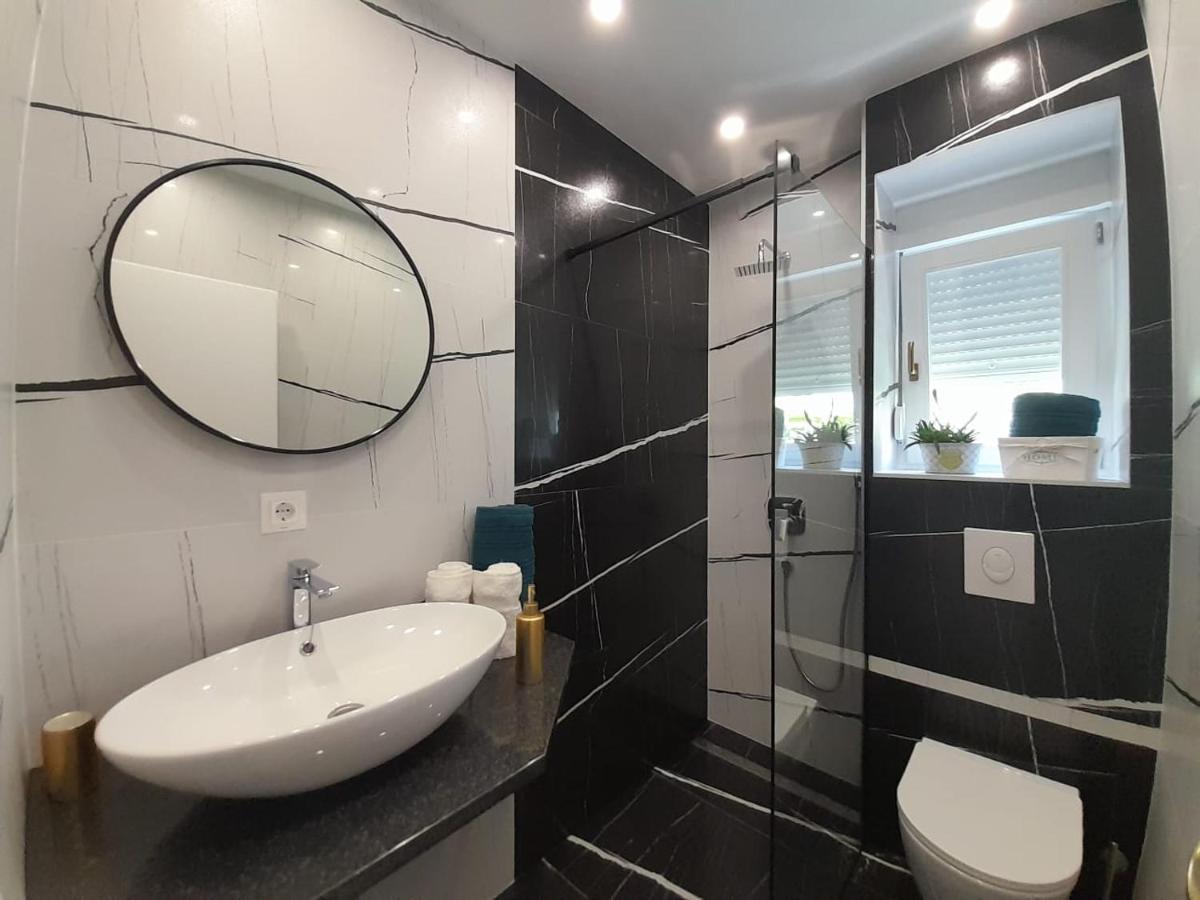 Apartments San Paulo Омиш Экстерьер фото