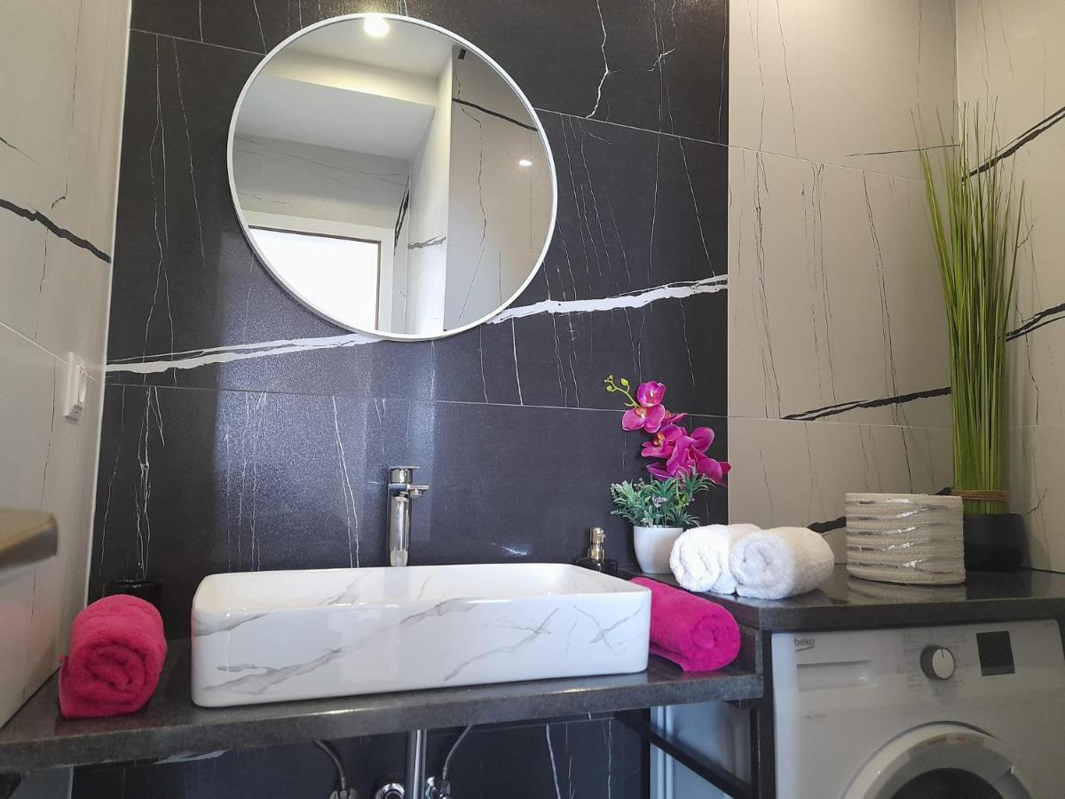 Apartments San Paulo Омиш Экстерьер фото