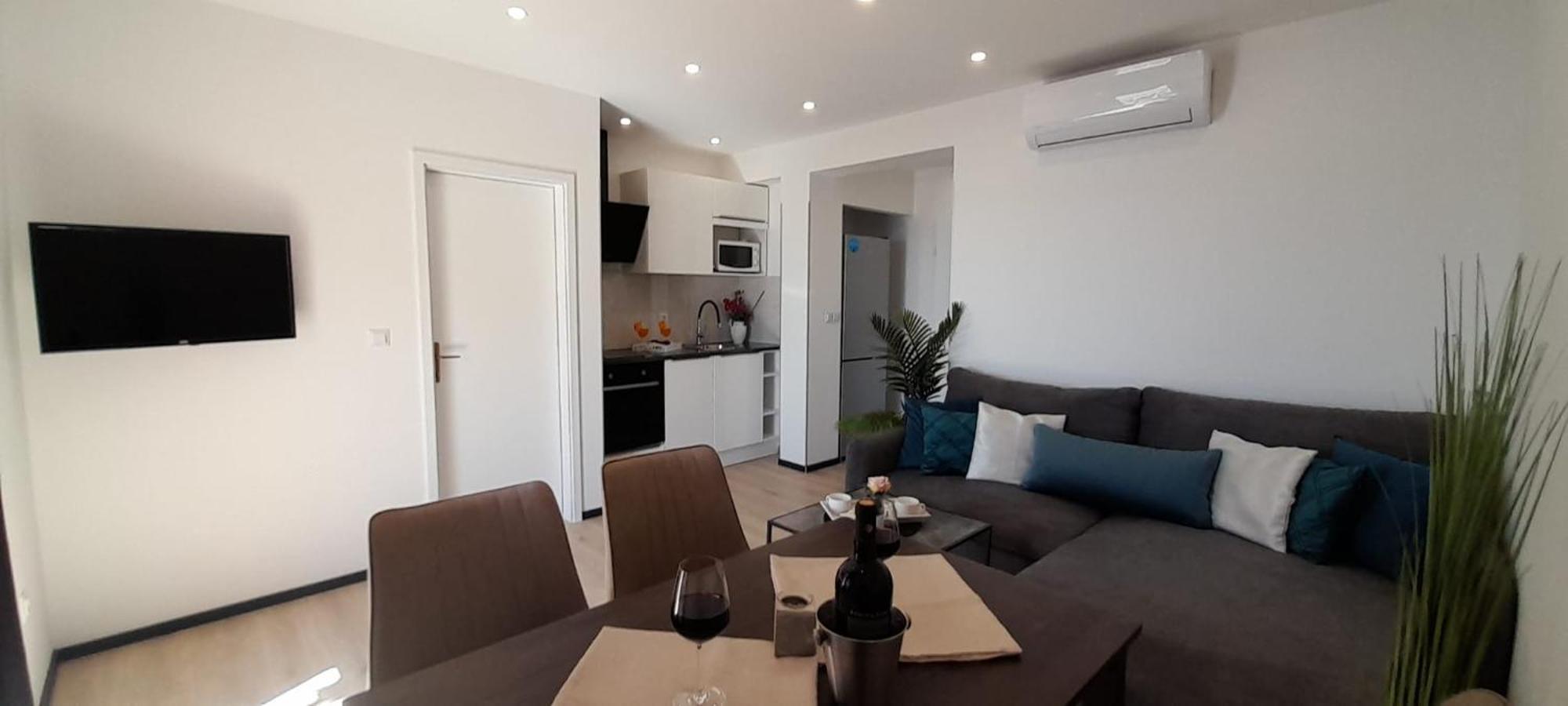 Apartments San Paulo Омиш Экстерьер фото